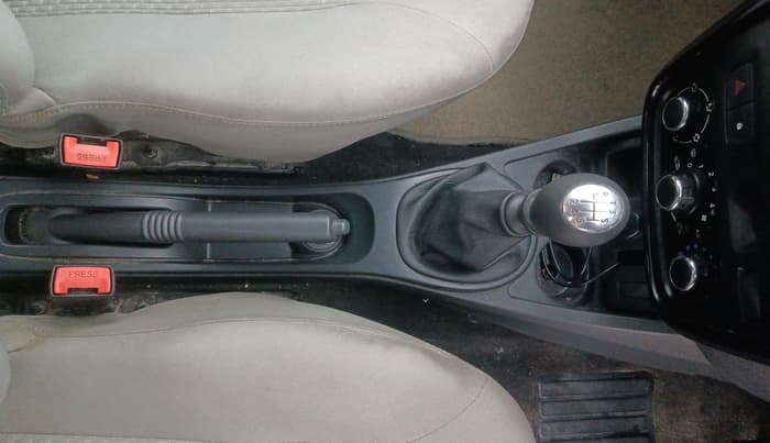 2015 Renault Duster 110 PS RXL DIESEL, Diesel, Manual, 69,054 km, Gear Lever