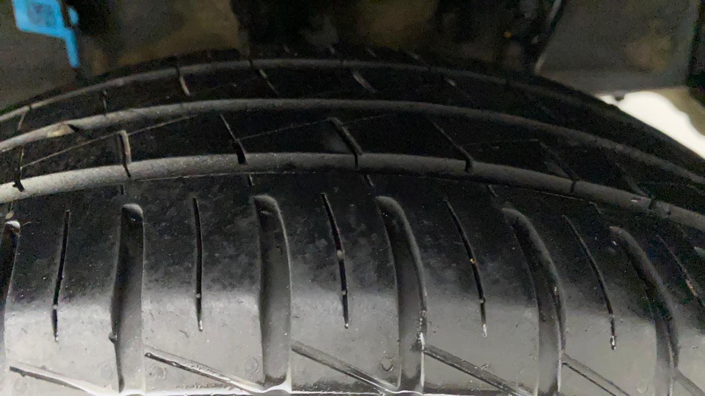 2021 Hyundai GRAND I10 NIOS SPORTZ 1.2 KAPPA VTVT CNG, CNG, Manual, 42,116 km, Left Rear Tyre Tread