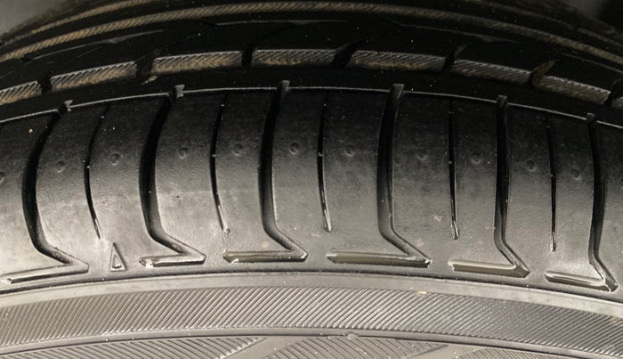 2013 Chevrolet Sail UVA 1.2 LS ABS, Petrol, Manual, 57,577 km, Left Rear Tyre Tread