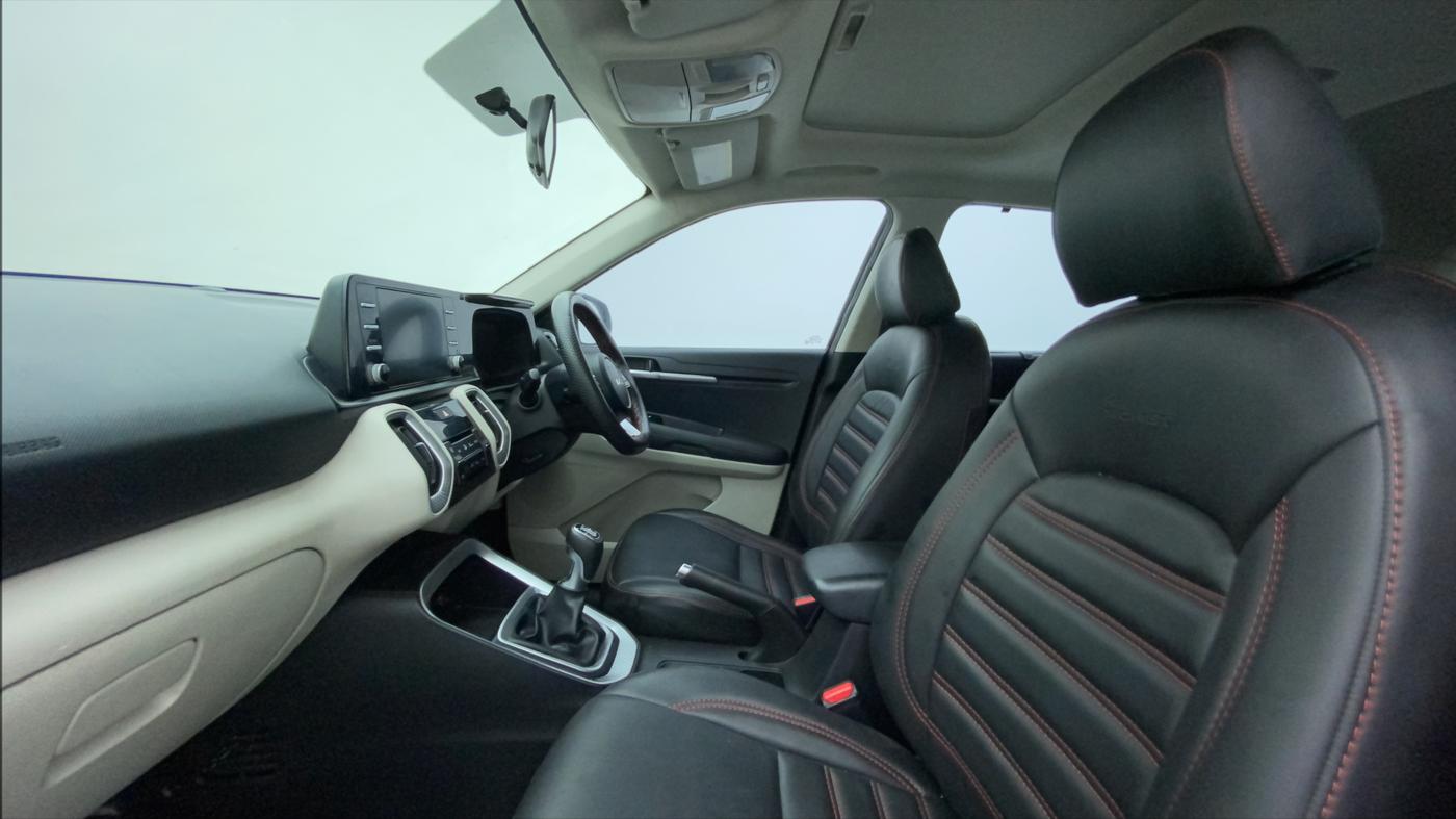 2021 KIA SONET HTX 1.0 IMT, Petrol, Manual, 20,504 km, Right Side Front Door Cabin