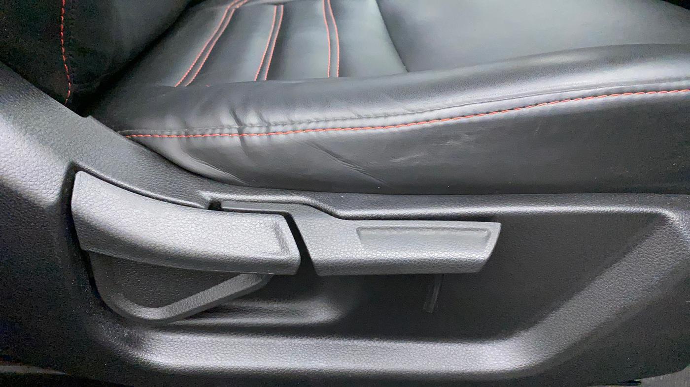 2021 KIA SONET HTX 1.0 IMT, Petrol, Manual, 20,504 km, Driver Side Adjustment Panel
