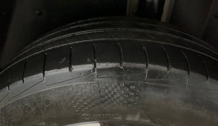 2020 MG HECTOR SHARP 1.5 DCT PETROL, Petrol, Automatic, 40,993 km, Left Rear Tyre Tread