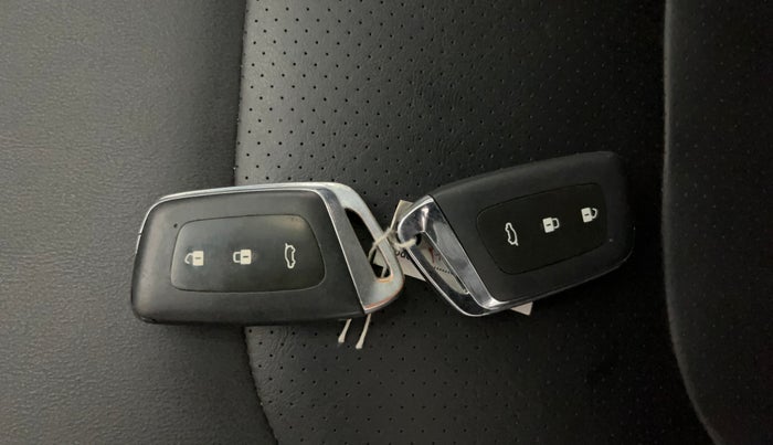 2020 MG HECTOR SHARP 1.5 DCT PETROL, Petrol, Automatic, 40,993 km, Key Close Up