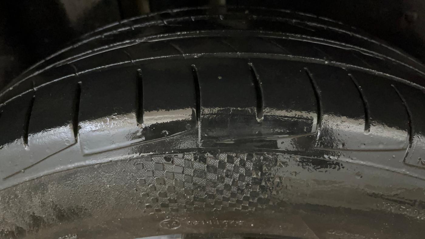 2020 MG HECTOR SHARP 1.5 DCT PETROL, Petrol, Automatic, 40,993 km, Right Rear Tyre Tread