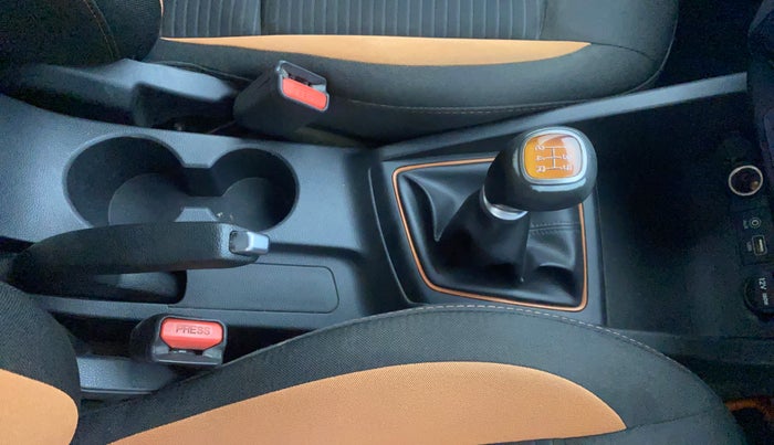 2016 Hyundai i20 Active 1.2 SX, Petrol, Manual, 91,318 km, Gear Lever