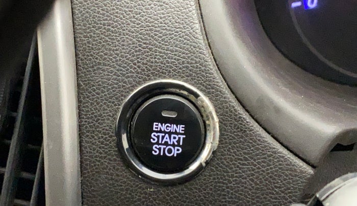 2013 Hyundai i20 ASTA 1.2, Petrol, Manual, 1,24,088 km, Keyless Start/ Stop Button