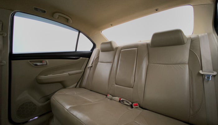 2017 Maruti Ciaz ALPHA 1.4 VVT, Petrol, Manual, 21,004 km, Right Side Rear Door Cabin