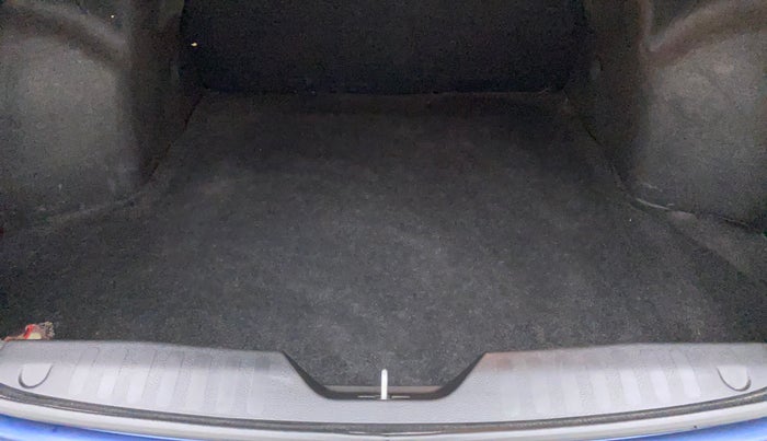 2017 Maruti Ciaz ALPHA 1.4 VVT, Petrol, Manual, 21,004 km, Boot Inside