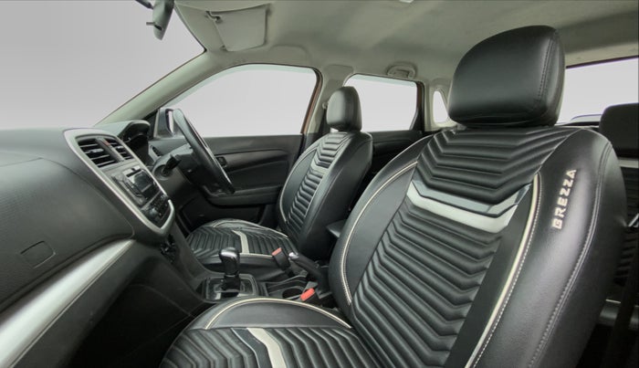 2018 Maruti Vitara Brezza VDI AMT, Diesel, Automatic, 97,704 km, Right Side Front Door Cabin