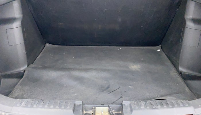 2018 Maruti Vitara Brezza VDI AMT, Diesel, Automatic, 97,704 km, Boot Inside