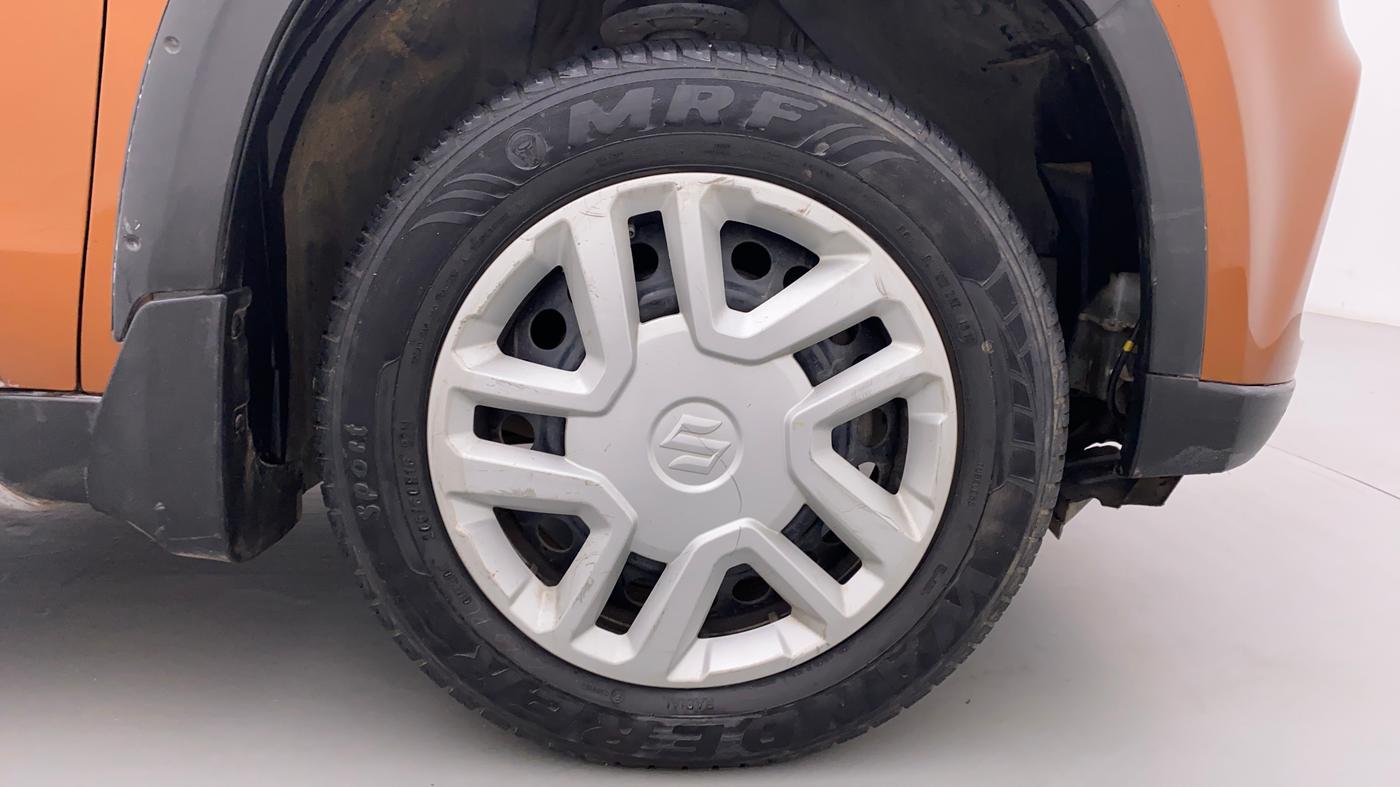 2018 Maruti Vitara Brezza VDI AMT, Diesel, Automatic, 97,704 km, Right Front Wheel