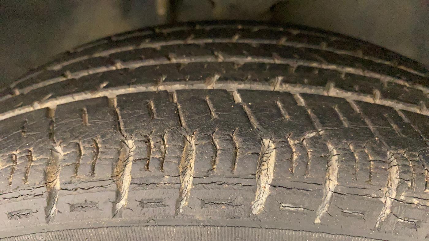 2014 Maruti Alto K10 VXI, Petrol, Manual, 39,739 km, Right Front Tyre Tread
