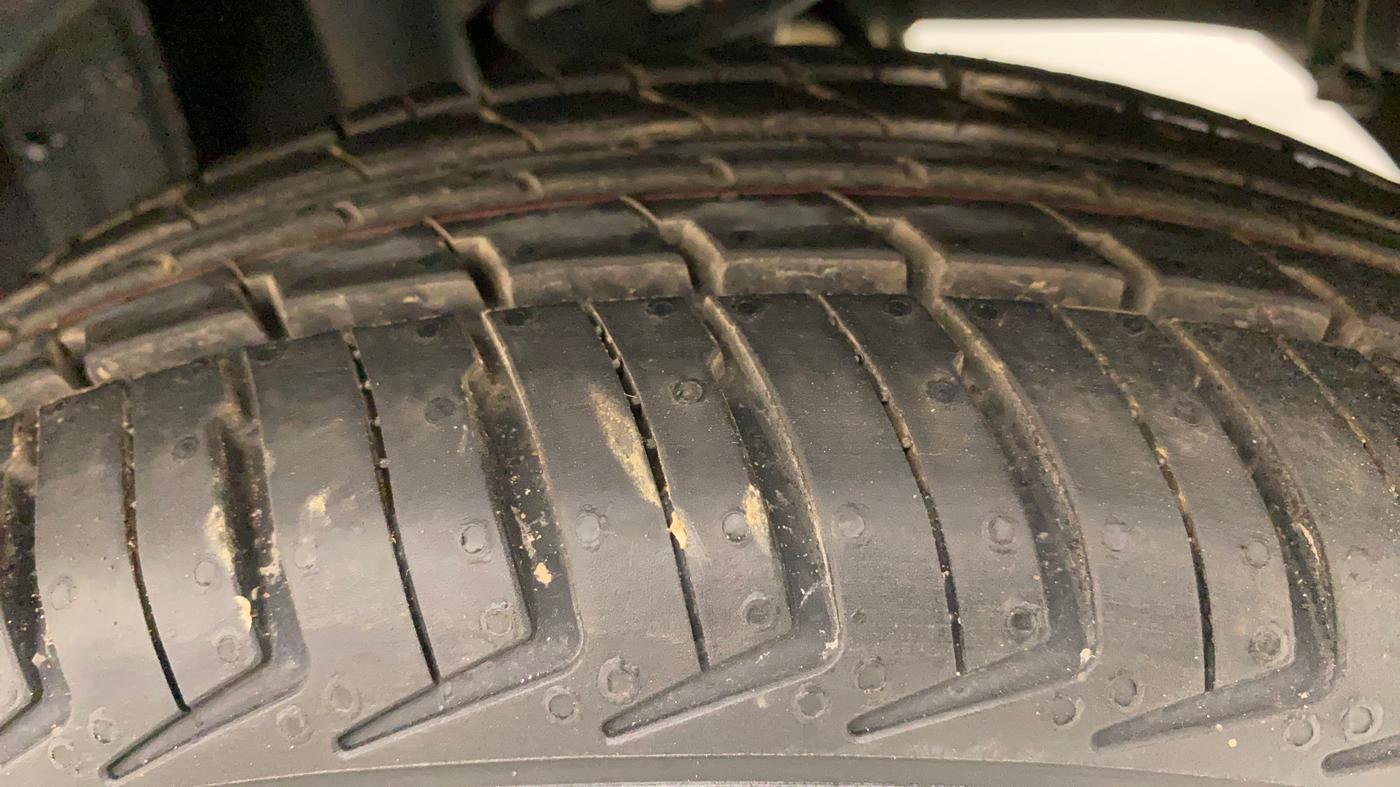2014 Maruti Alto K10 VXI, Petrol, Manual, 39,739 km, Left Rear Tyre Tread