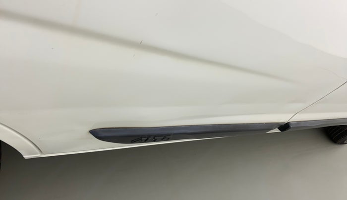 2014 Maruti Alto K10 VXI, Petrol, Manual, 39,739 km, Right rear door - Slightly dented