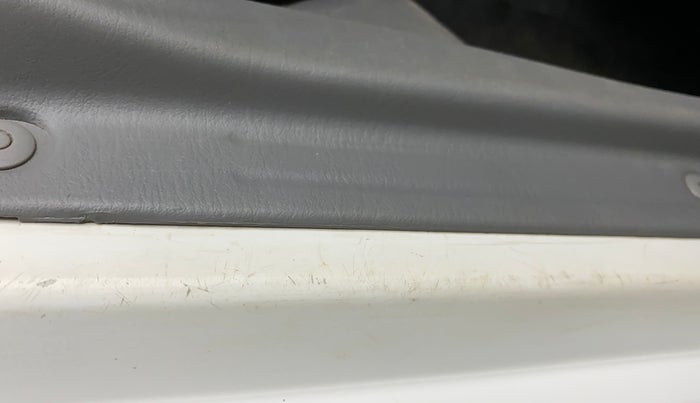 2014 Maruti Alto K10 VXI, Petrol, Manual, 39,739 km, Right running board - Minor scratches