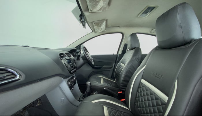 2018 Tata TIGOR XZ 1.2 REVOTRON, Petrol, Manual, 54,249 km, Right Side Front Door Cabin