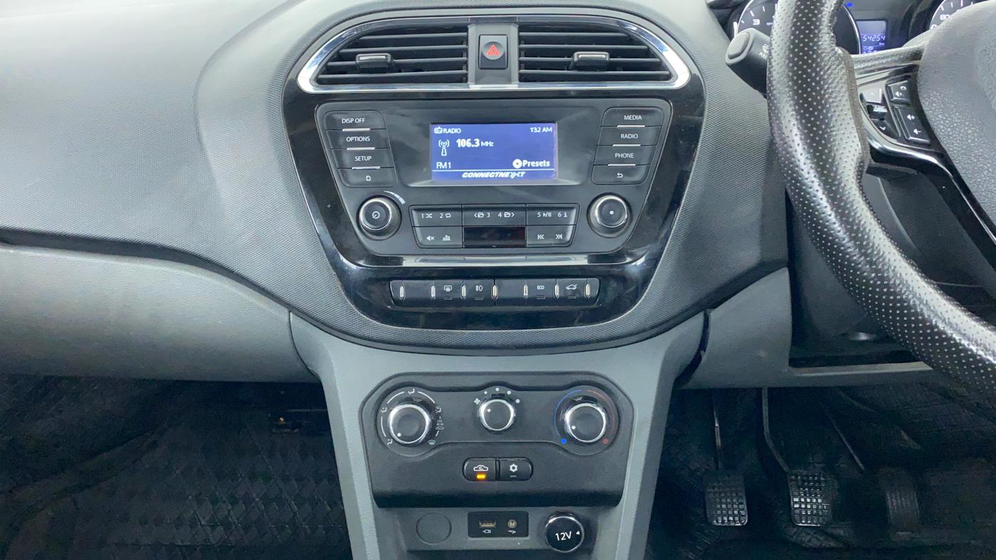 2018 Tata TIGOR XZ 1.2 REVOTRON, Petrol, Manual, 54,249 km, Air Conditioner