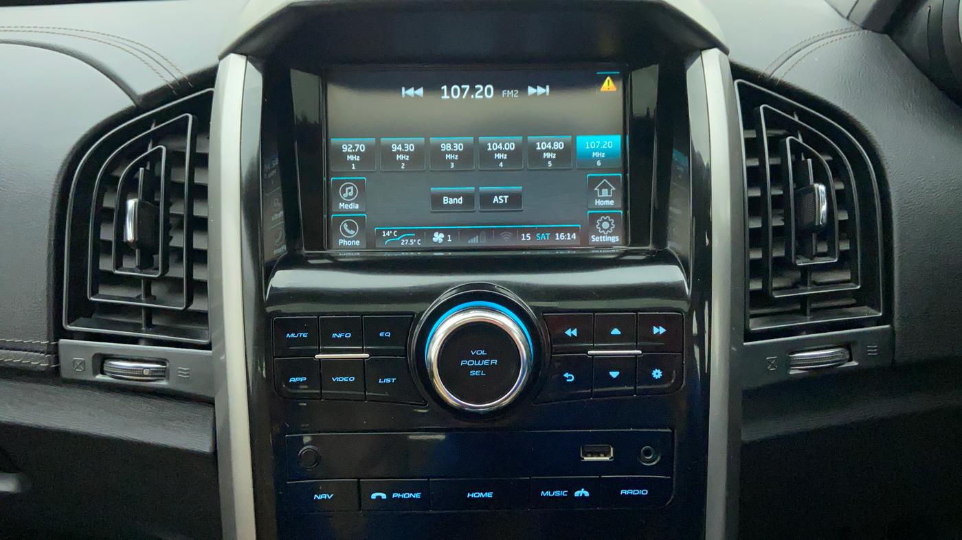 2018 Mahindra XUV500 W11 AT, Diesel, Automatic, 29,359 km, Infotainment System