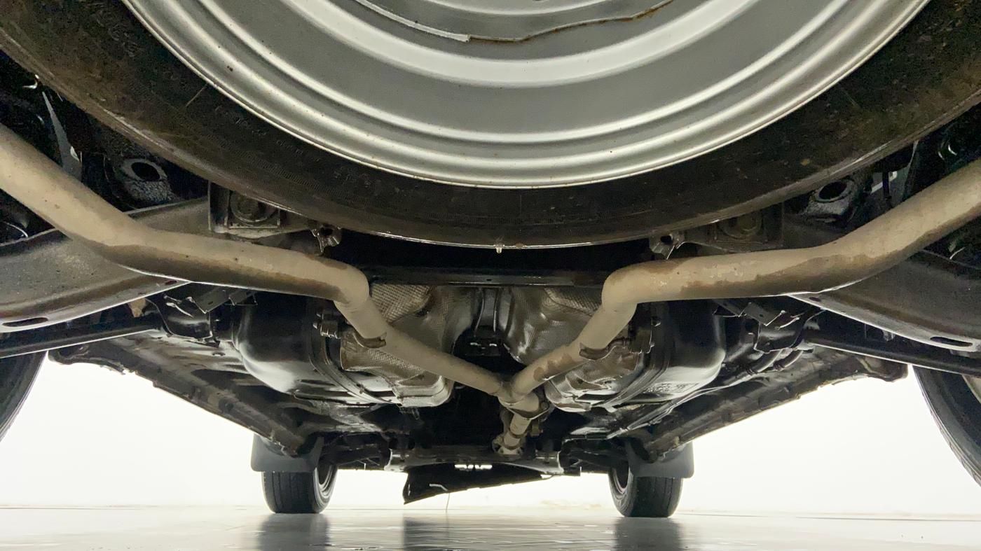 2018 Mahindra XUV500 W11 AT, Diesel, Automatic, 29,359 km, Rear Underbody