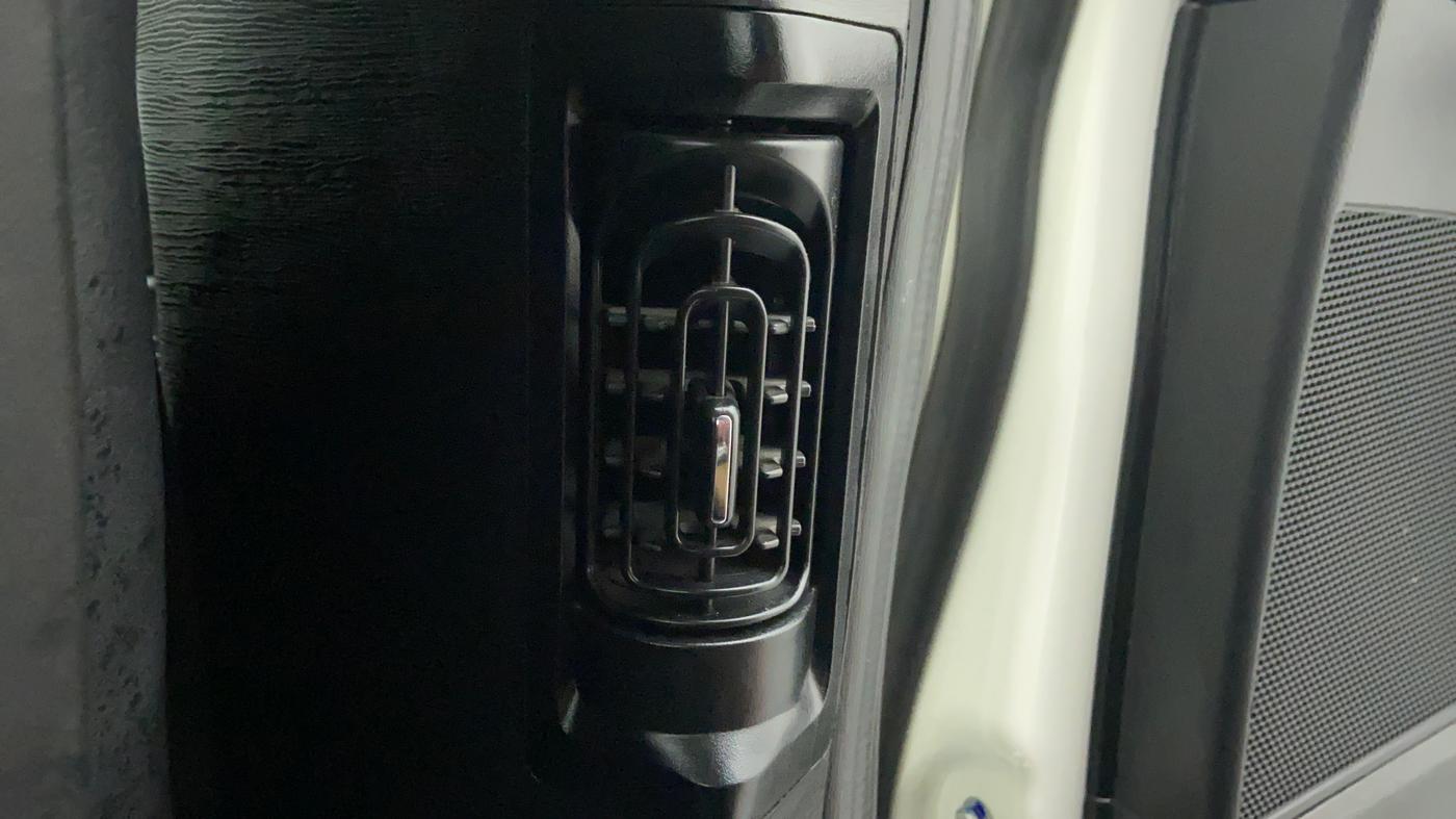 2018 Mahindra XUV500 W11 AT, Diesel, Automatic, 29,359 km, Rear AC Vents