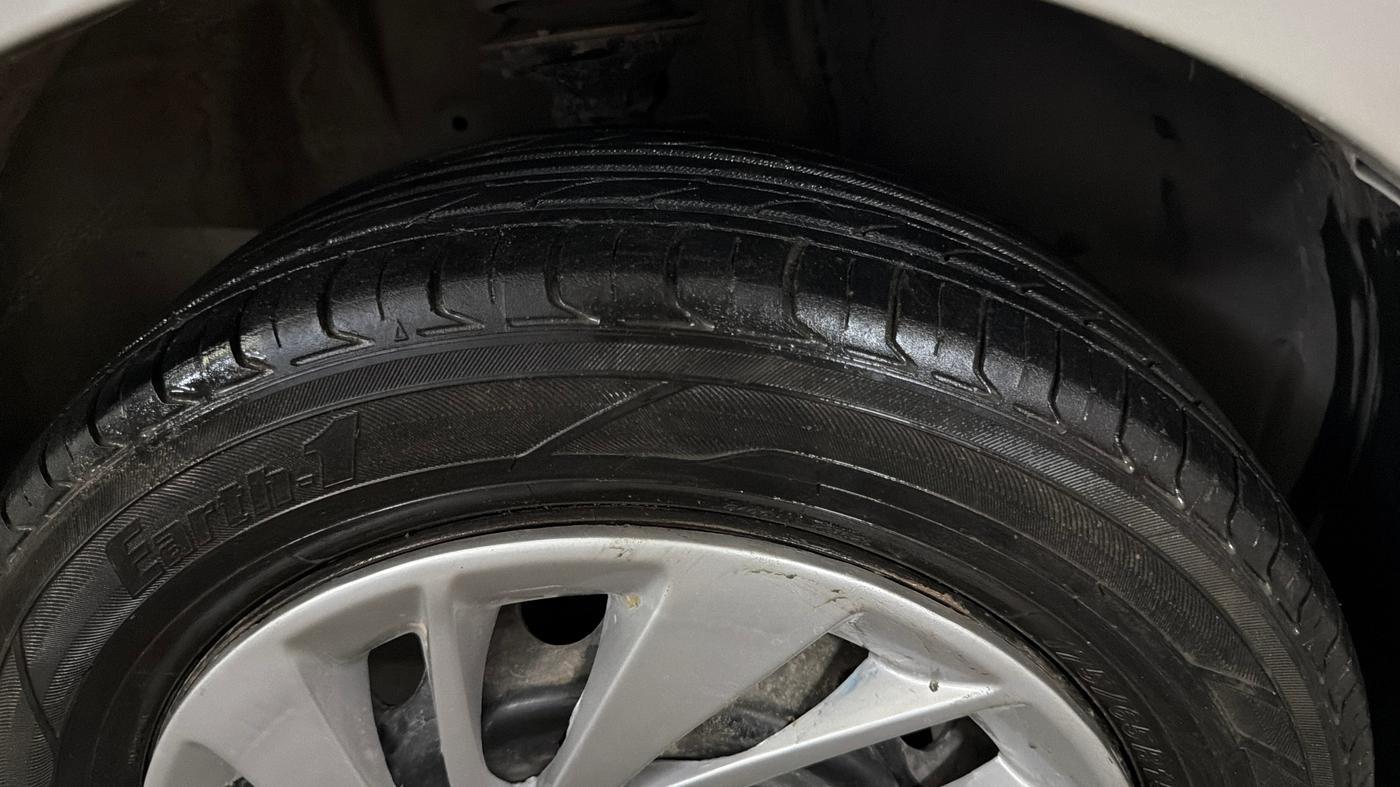 2018 Maruti IGNIS DELTA 1.2 AMT, Petrol, Automatic, 70,856 km, Right Front Tyre Tread