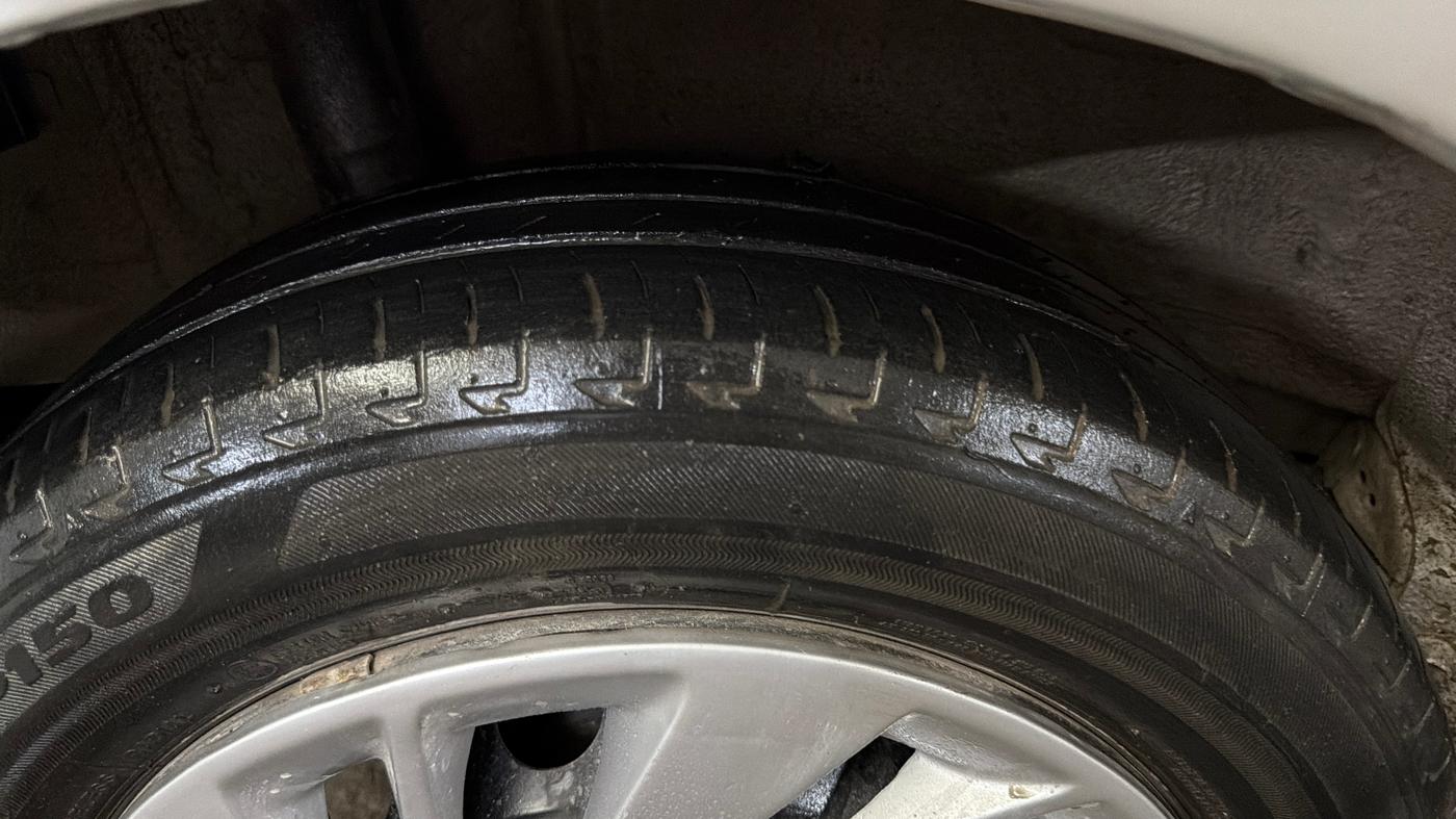 2018 Maruti IGNIS DELTA 1.2 AMT, Petrol, Automatic, 70,856 km, Right Rear Tyre Tread