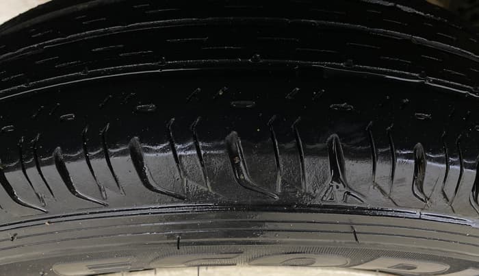 2013 Maruti Alto 800 LXI, Petrol, Manual, 89,595 km, Right Rear Tyre Tread