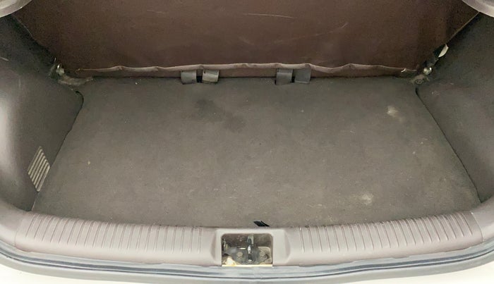 2012 Hyundai Santro Xing GL PLUS, Petrol, Manual, 60,738 km, Boot Inside