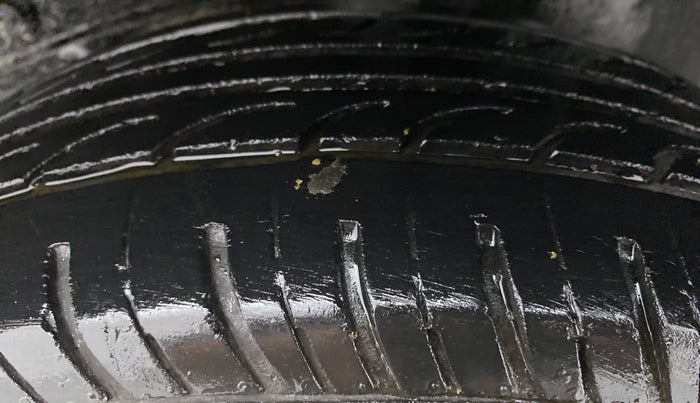2013 Toyota Etios G, Petrol, Manual, 47,334 km, Left Rear Tyre Tread
