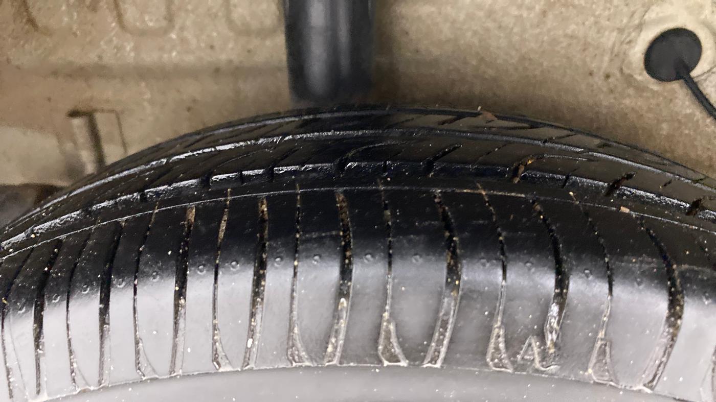 2019 Maruti Celerio ZXI, Petrol, Manual, 35,564 km, Right Rear Tyre Tread