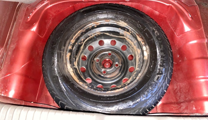 2014 Hyundai i10 MAGNA 1.1, Petrol, Manual, 43,999 km, Spare Tyre