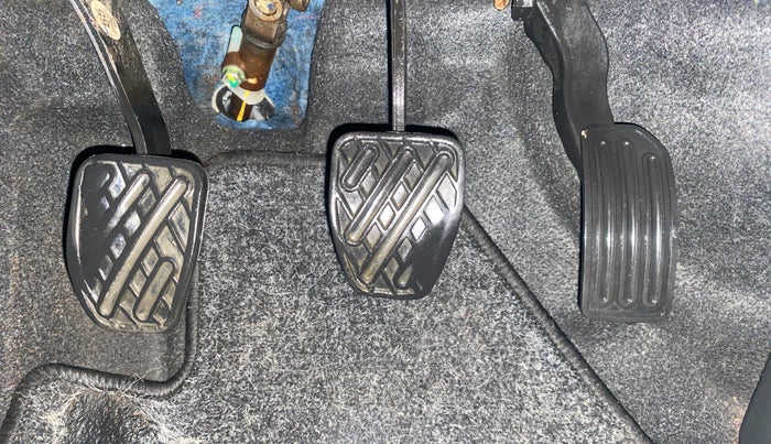 2013 Nissan Micra Active XV, Petrol, Manual, 76,420 km, Pedals