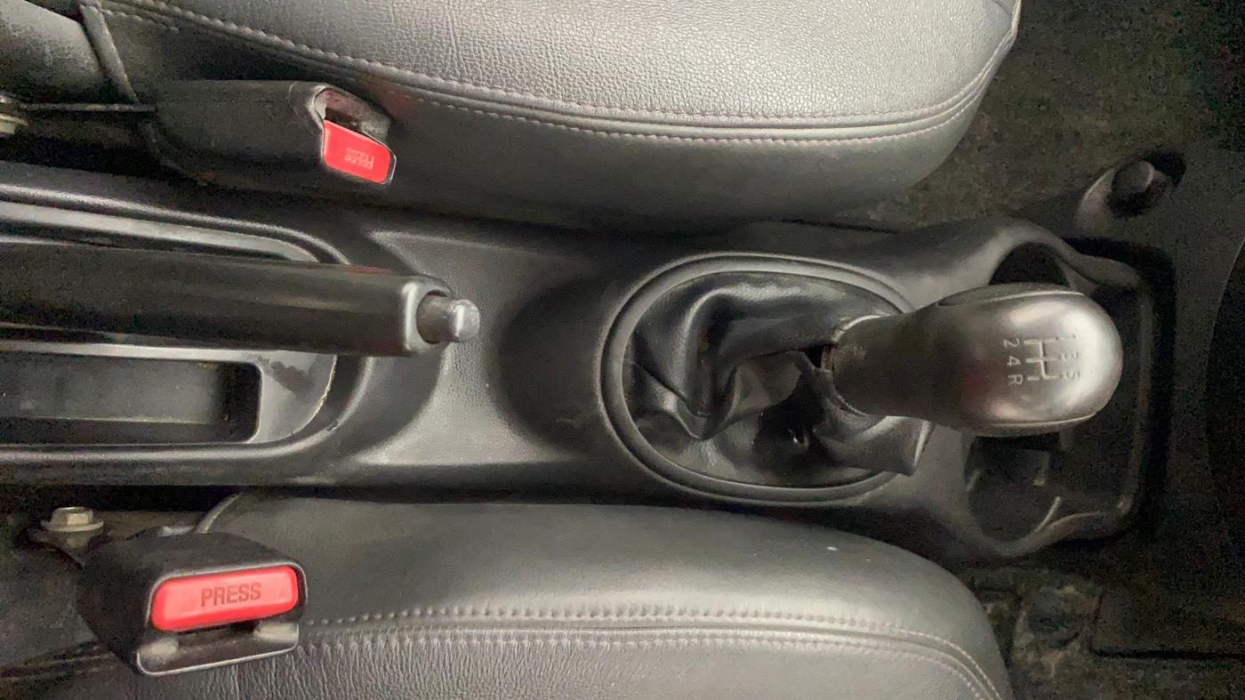 2013 Nissan Micra Active XV, Petrol, Manual, 76,243 km, Gear Lever
