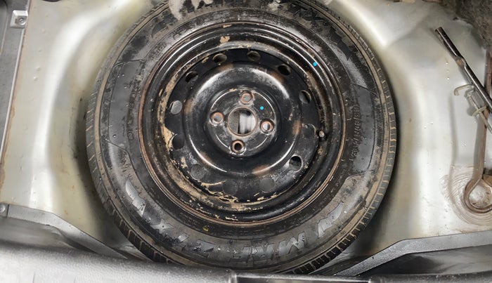 2014 Maruti Swift VXI, Petrol, Manual, 63,265 km, Spare Tyre