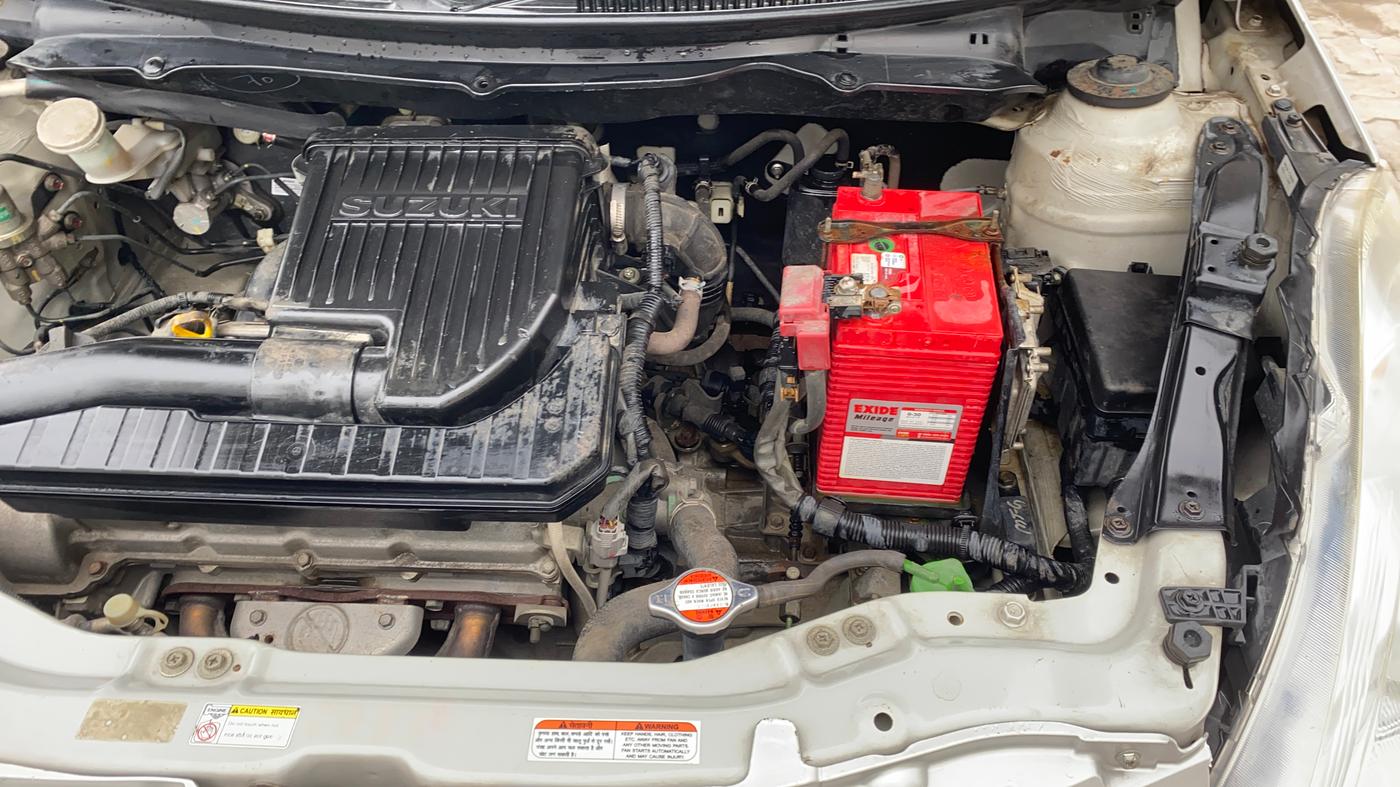 2014 Maruti Swift VXI, Petrol, Manual, 63,265 km, Engine View - Left