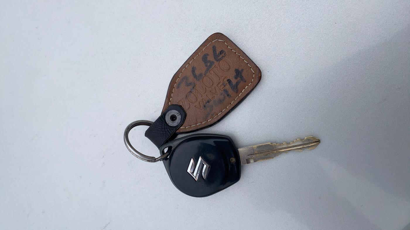 2014 Maruti Swift VXI, Petrol, Manual, 63,265 km, Key Close Up