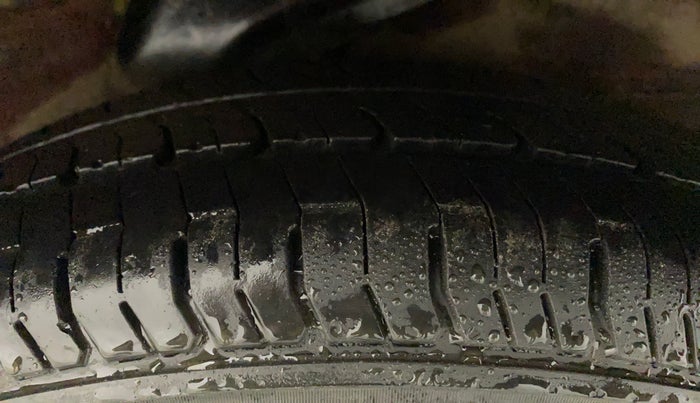 2010 Hyundai i10 SPORTZ 1.2, Petrol, Manual, 88,623 km, Left Rear Tyre Tread