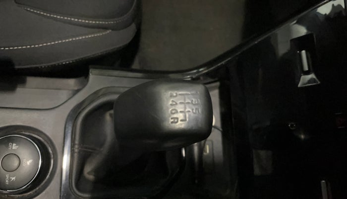 2024 Tata NEXON CREATIVE PLUS S 1.2 REVOTRON 6 MT DT, Petrol, Manual, 21,204 km, Gear Lever