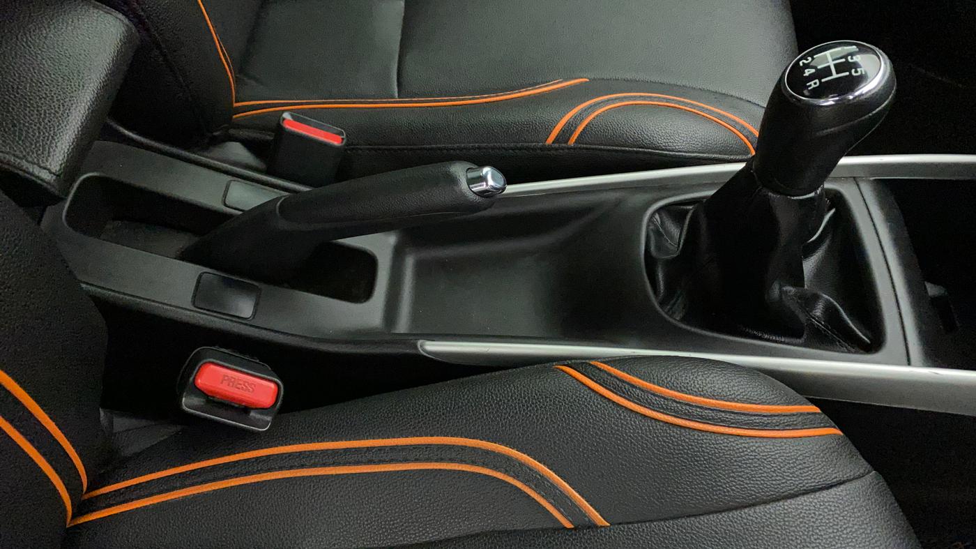 2016 Maruti Baleno ALPHA PETROL 1.2, Petrol, Manual, 72,725 km, Gear Lever
