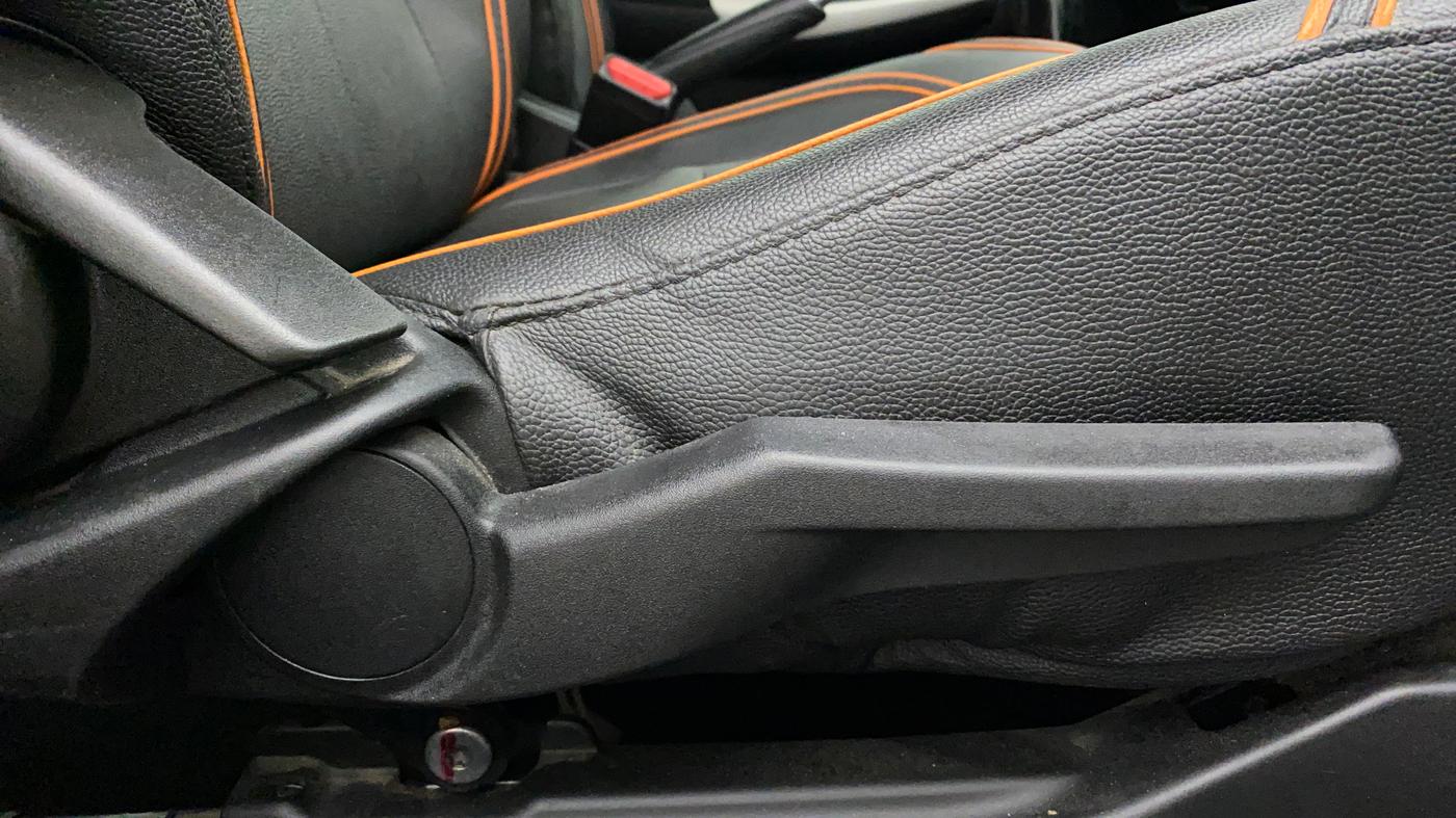 2016 Maruti Baleno ALPHA PETROL 1.2, Petrol, Manual, 72,725 km, Driver Side Adjustment Panel