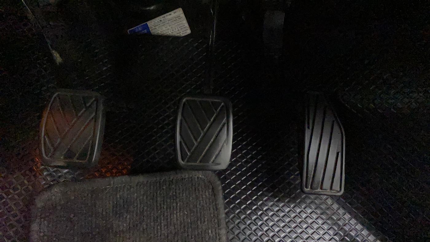 2016 Maruti Baleno ALPHA PETROL 1.2, Petrol, Manual, 72,725 km, Pedals
