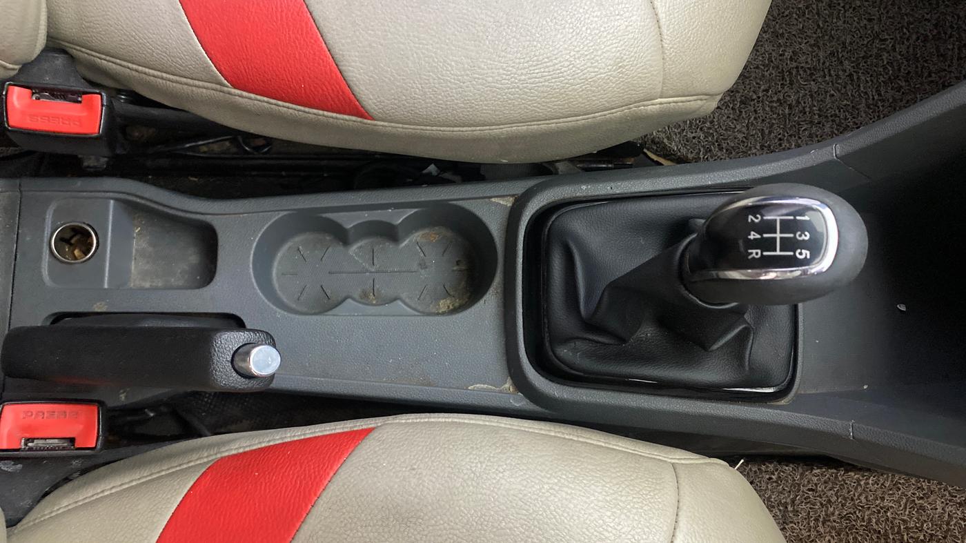 2019 Tata TIGOR XZ PLUS PETROL, Petrol, Manual, 1,26,891 km, Gear Lever