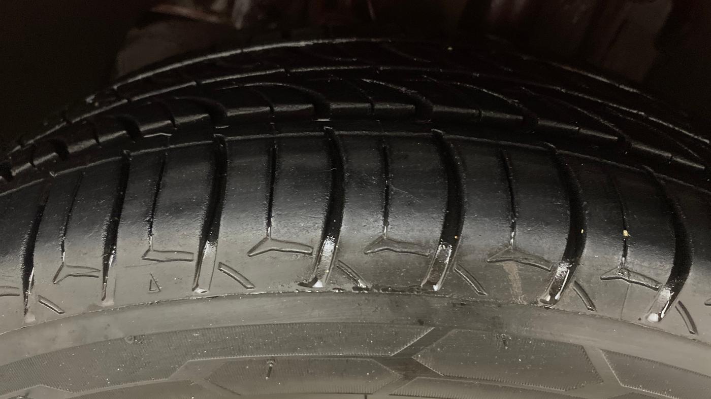 2019 Tata TIGOR XZ PLUS PETROL, Petrol, Manual, 1,26,891 km, Left Front Tyre Tread