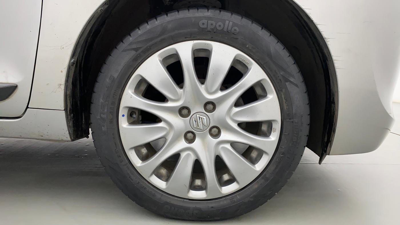 2017 Maruti Baleno ZETA PETROL 1.2, Petrol, Manual, 63,074 km, Right Front Wheel