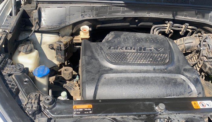 2015 Hyundai Santa Fe 4 WD AT, Diesel, Automatic, 81,011 km, Engine View - Right