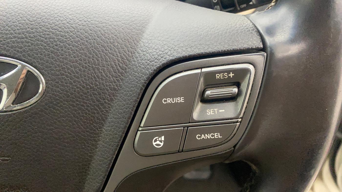 2015 Hyundai Santa Fe 4 WD AT, Diesel, Automatic, 81,011 km, Adaptive Cruise Control