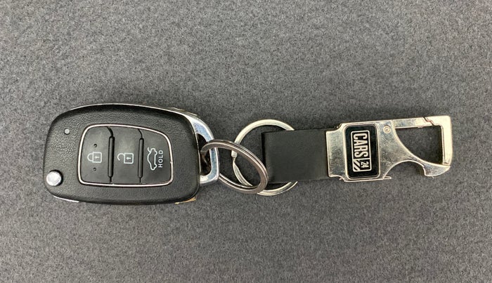 2021 Hyundai GRAND I10 NIOS SPORTZ U2 1.2 CRDI, Diesel, Manual, 17,647 km, Key Close Up