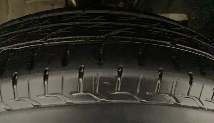 2019 Maruti New Wagon-R LXI CNG 1.0, CNG, Manual, 66,684 km, Right Front Tyre Tread