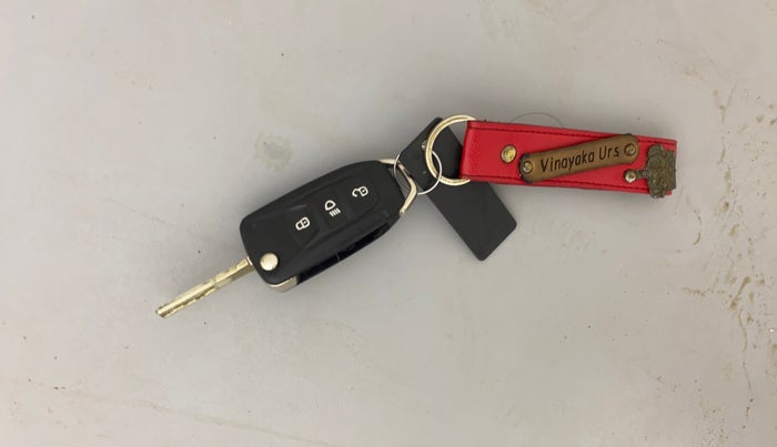 2020 Tata Tiago XZ PLUS PETROL, Petrol, Manual, 44,023 km, Key Close Up