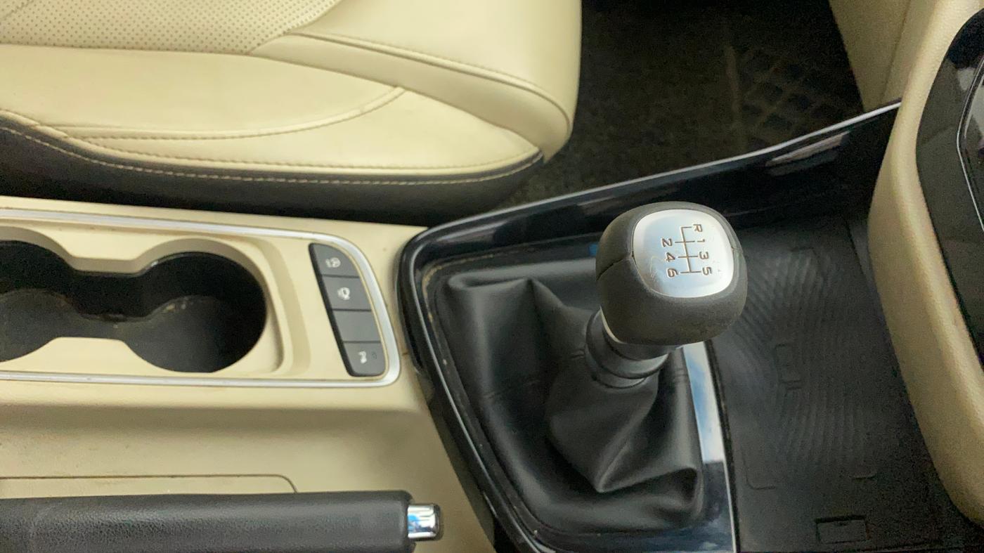 2022 MG HECTOR SHARP HYBRID 1.5 PETROL, Petrol, Manual, 70,280 km, Gear Lever